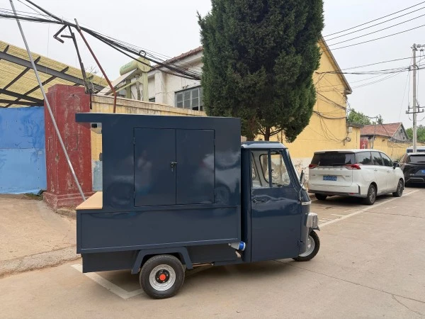 Piaggio Side Opening Fast Food Van